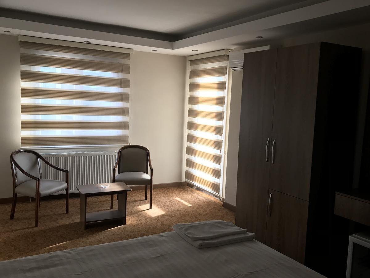 Ny World Hotel Estambul Exterior foto